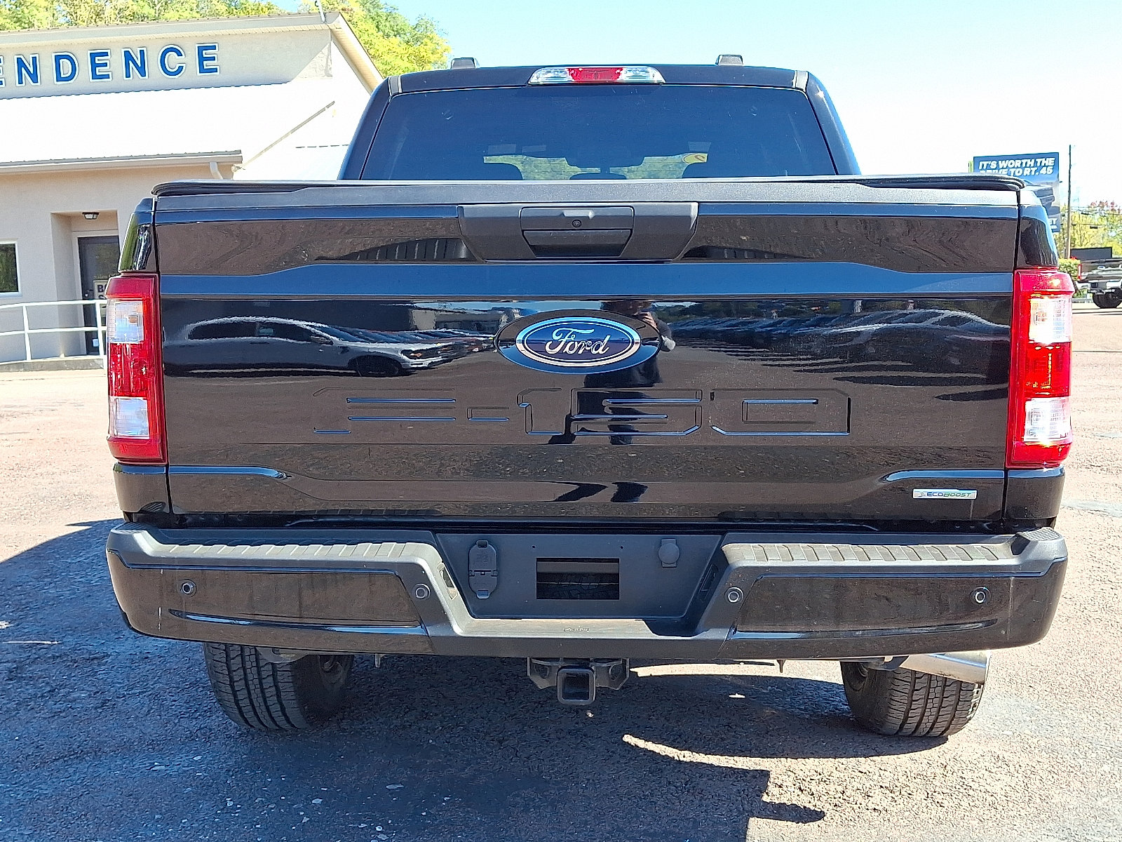 Certified 2022 Ford F150 XL w/ STX Appearance Package image 9