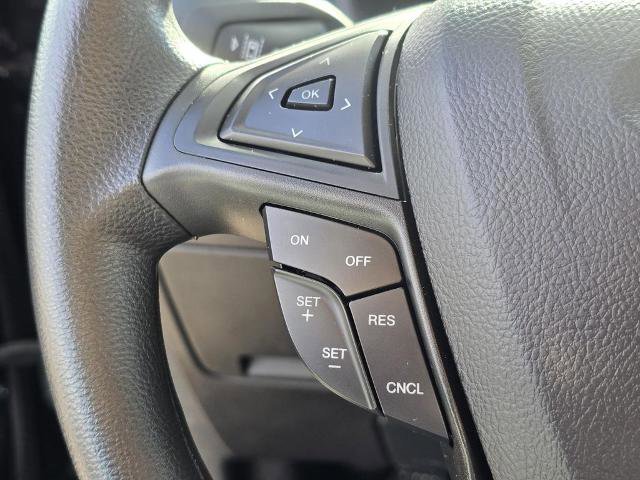 Certified 2024 Ford Edge SE w/ Black Appearance Package image 9