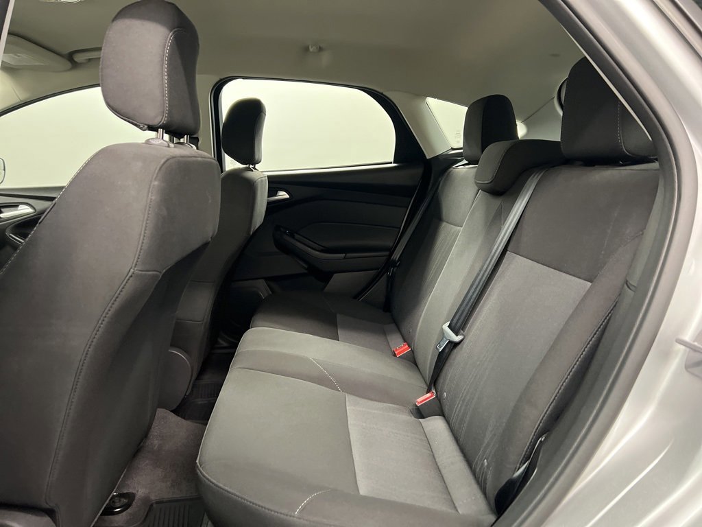 Certified 2018 Ford Focus SE w/ Cold Weather Package image 27