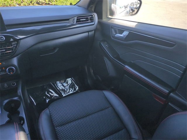 Certified 2024 Ford Escape ST-Line image 17