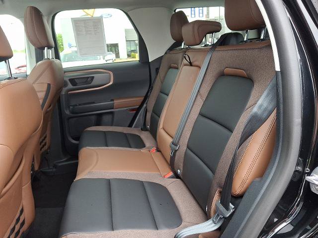 Certified 2025 Ford Bronco Sport Outer Banks w/ Outer Banks Tech Package+ AWD/4WD image 10