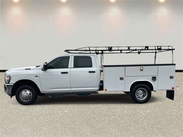 Used 2024 RAM 3500 Tradesman w/ Chrome Appearance Group image 8