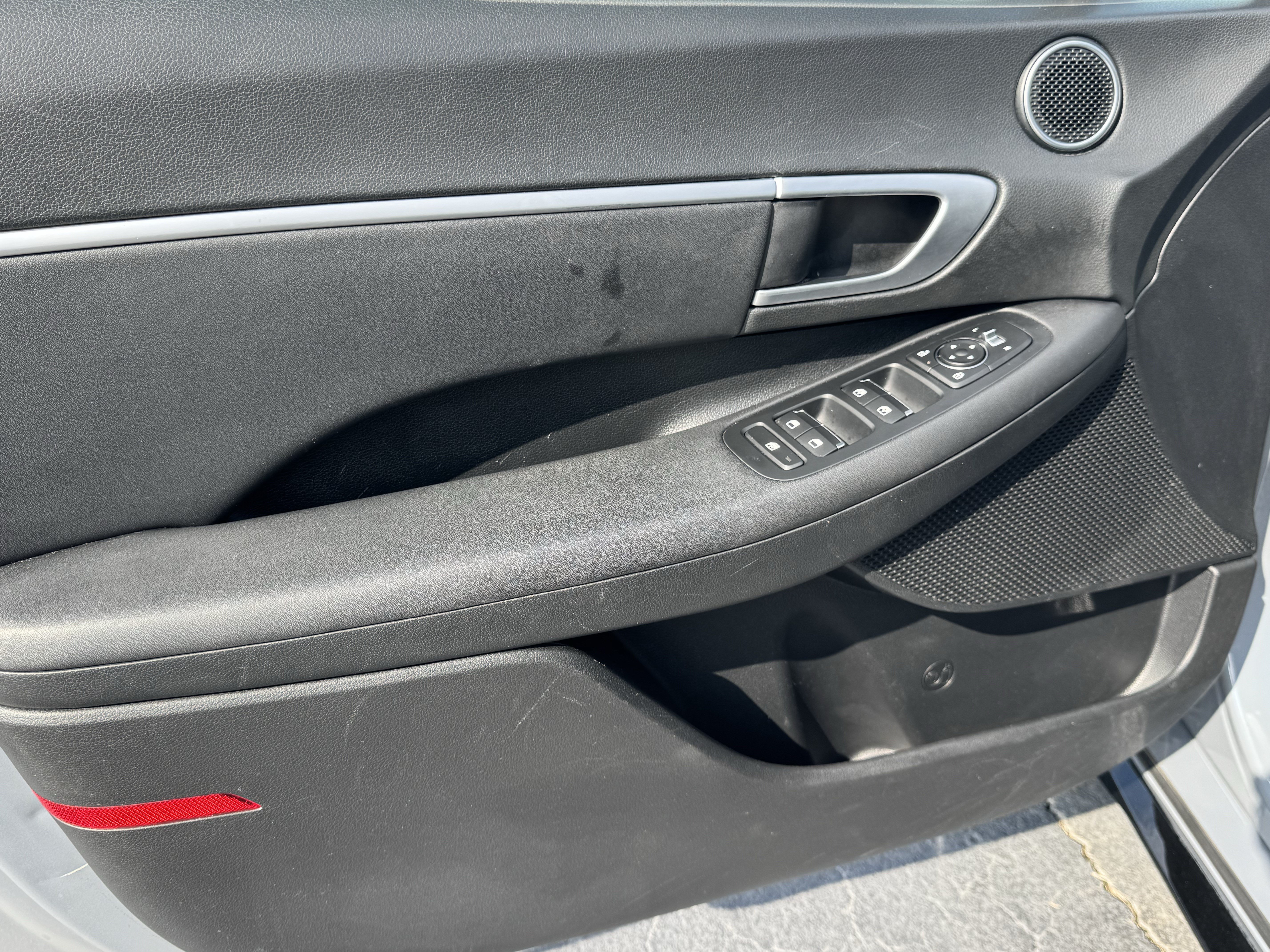 Used 2025 Hyundai Sonata SEL FWD image 11