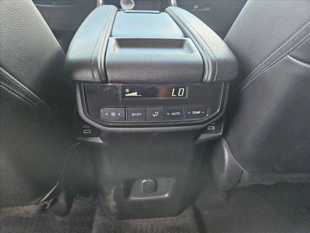 Used 2025 Toyota Grand Highlander FWD image 19