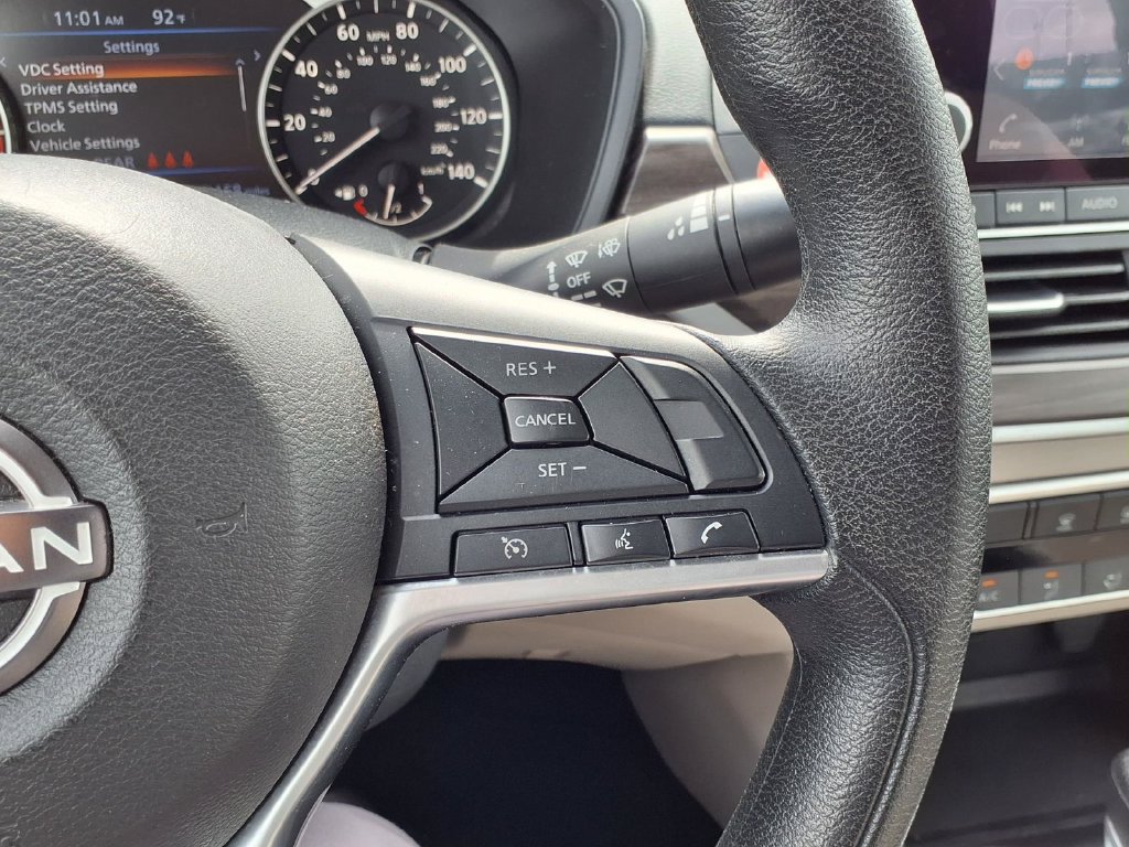 Used 2025 Nissan Altima 2.5 SV FWD image 16
