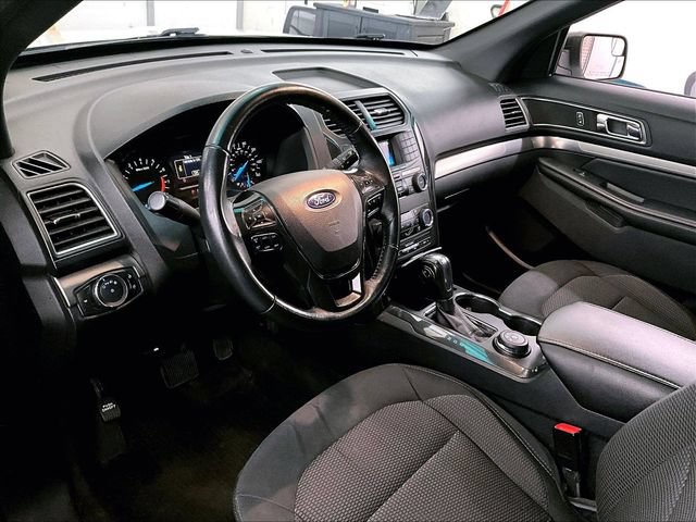Certified 2018 Ford Explorer XLT AWD/4WD image 12