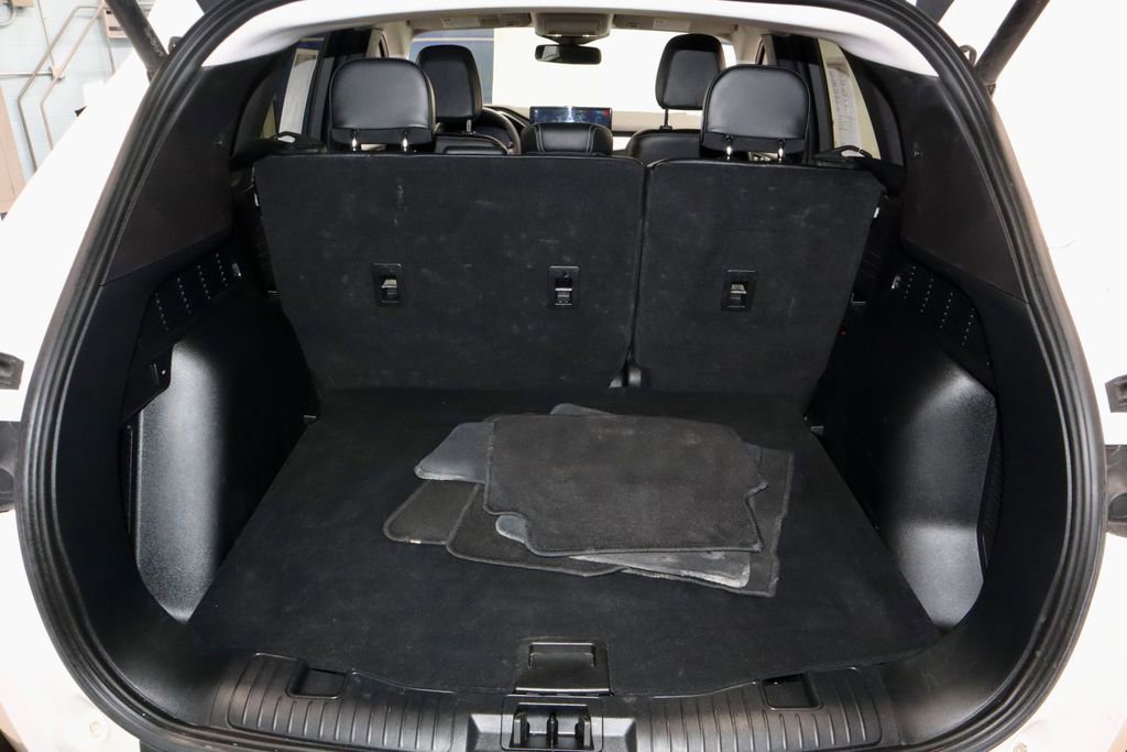 Certified 2024 Ford Escape Platinum AWD/4WD image 16