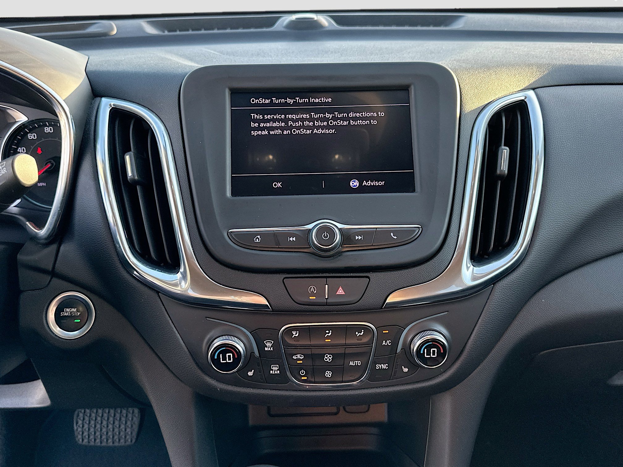 Used 2023 Chevrolet Equinox LT image 32