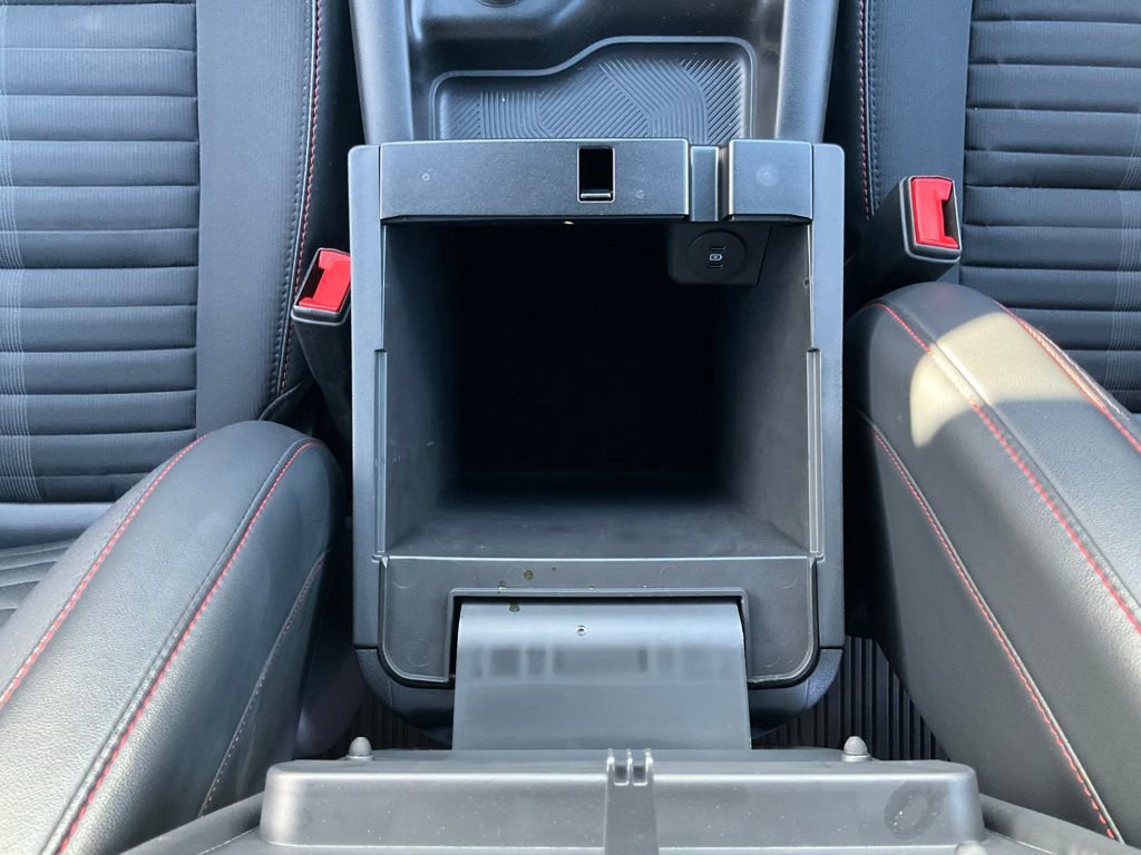 Certified 2025 Ford Explorer ST-Line w/ Premium Package image 30