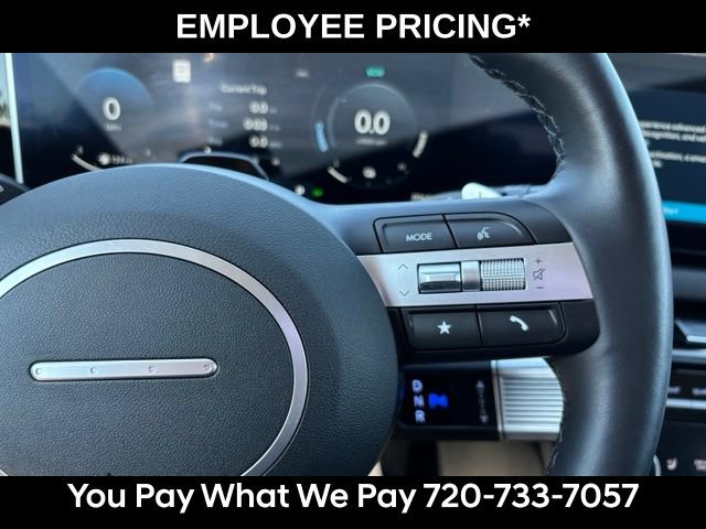 Used 2025 Hyundai Tucson Limited AWD/4WD image 27