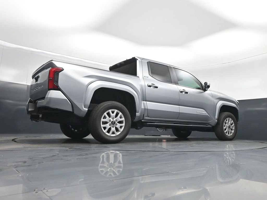 Used 2026 Toyota Tacoma SR5 RWD image 42