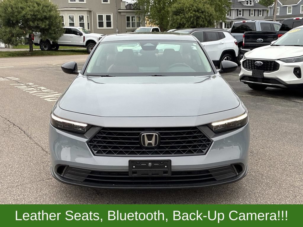 Used 2025 Honda Accord SE image 2