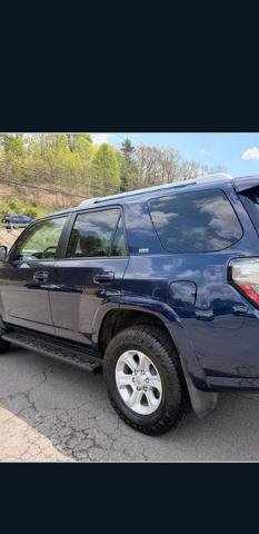 Used 2024 Toyota 4Runner SR5 Premium w/ Moonroof Package AWD/4WD image 6