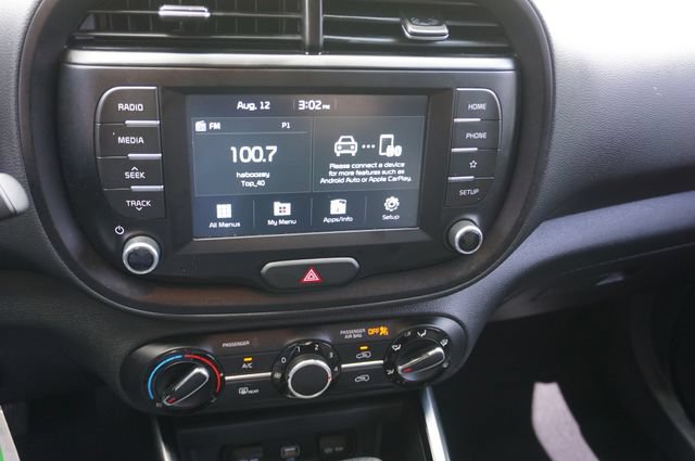 Used 2021 Kia Soul LX FWD image 4