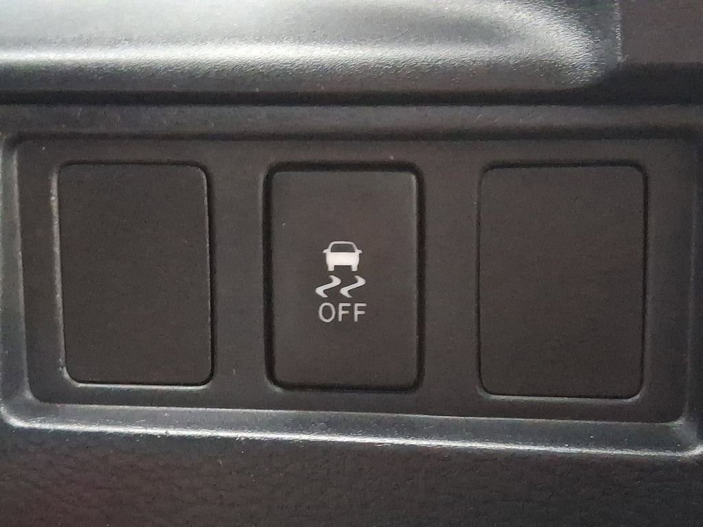 Used 2017 Toyota Tundra SR5 image 26