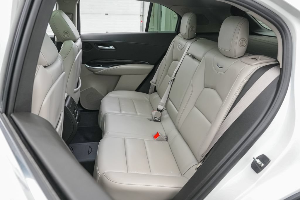 Used 2023 Cadillac XT4 Premium Luxury FWD image 18