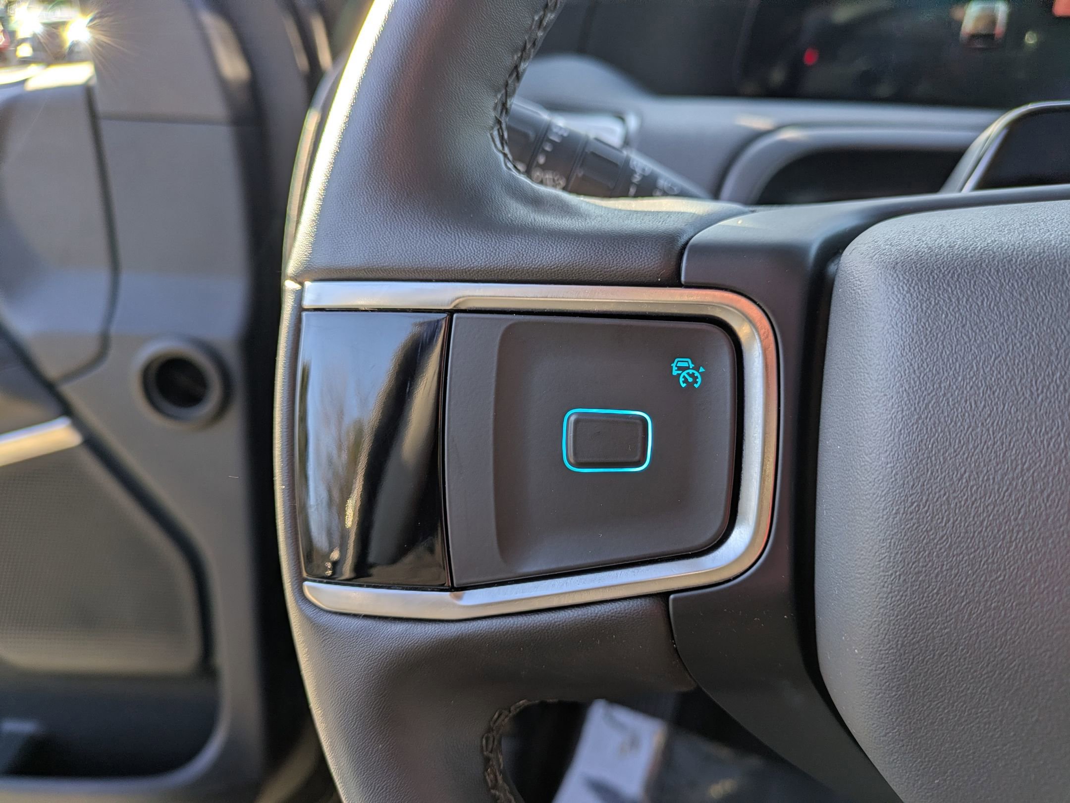 Certified 2025 Ford Expedition Active image 17