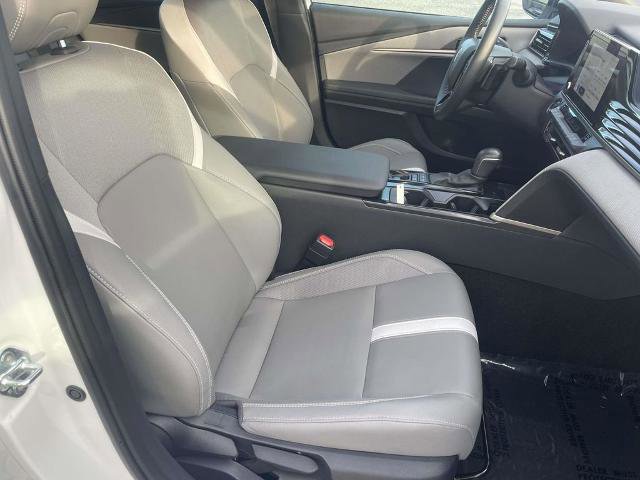 Used 2025 Toyota Camry SE image 29