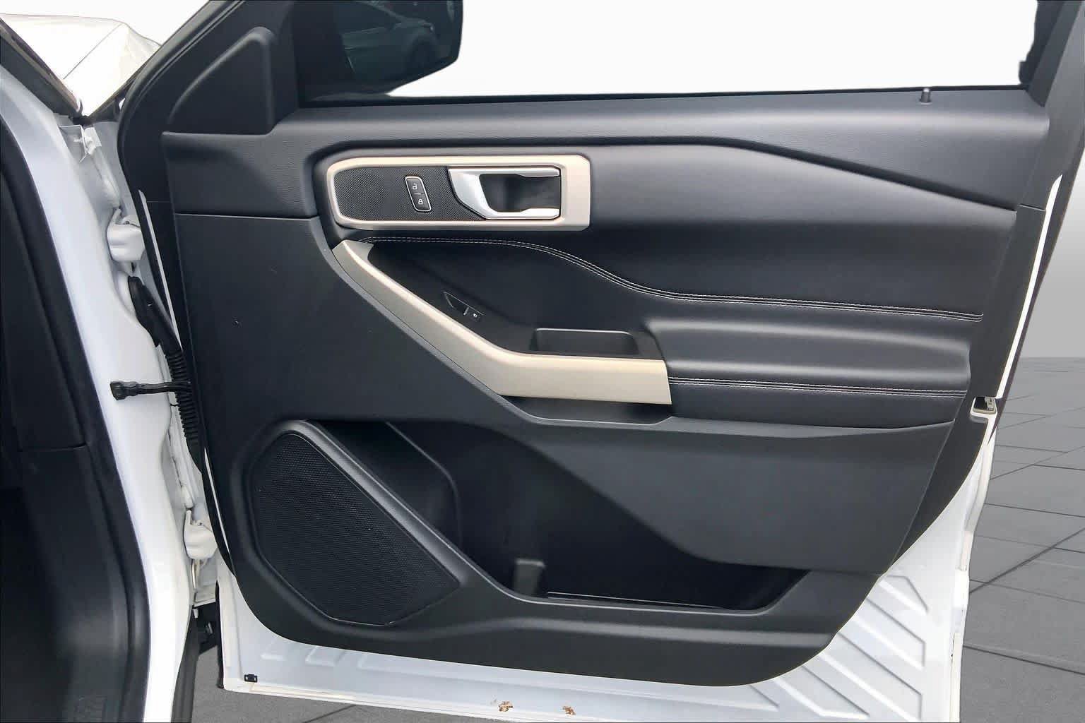 Certified 2022 Ford Explorer XLT RWD image 23