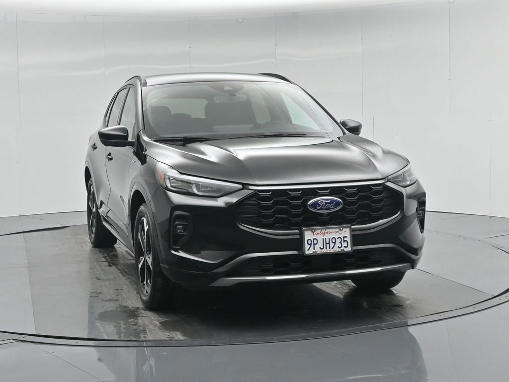 Certified 2024 Ford Escape ST-Line Elite image 9