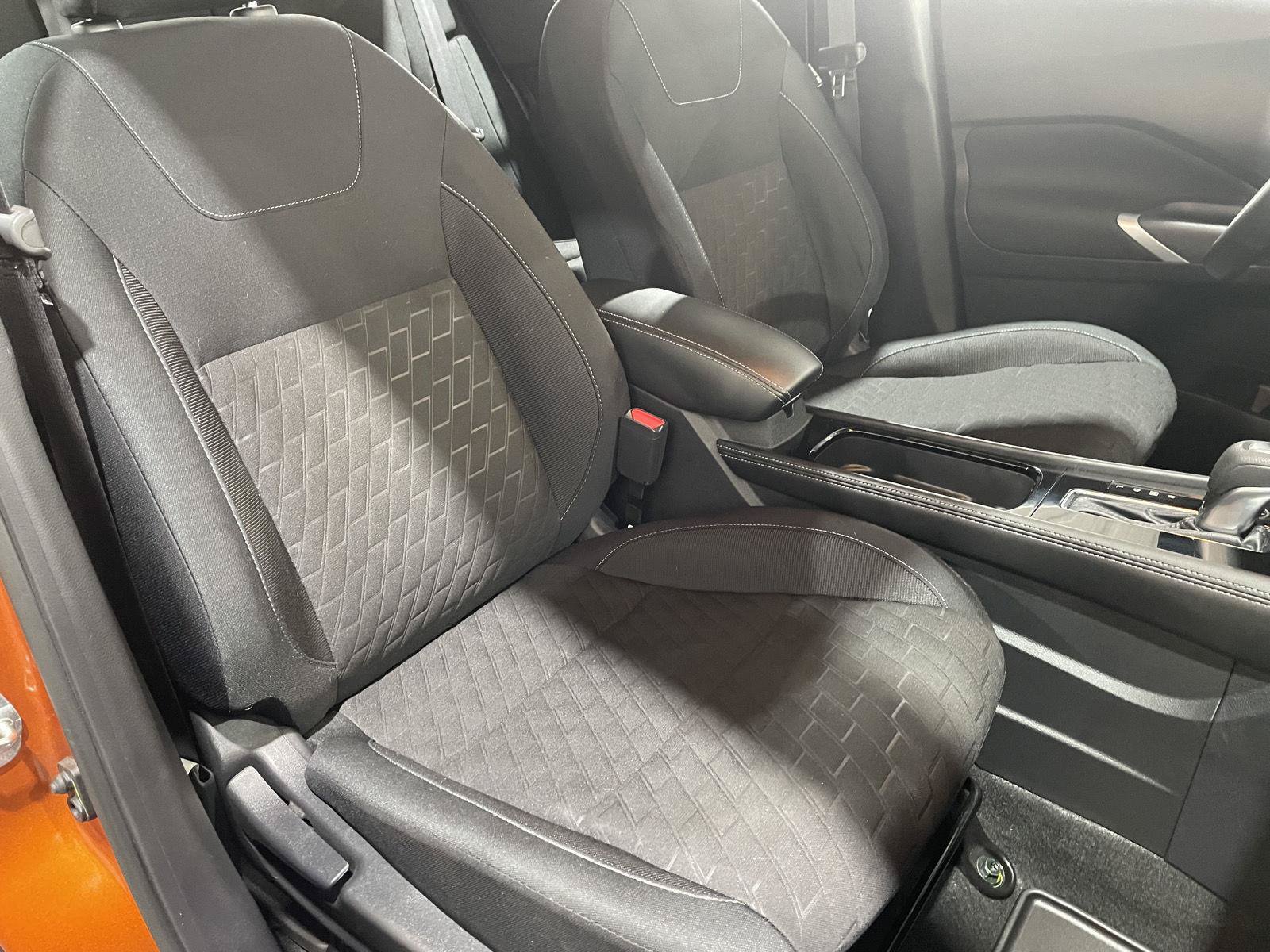 Used 2023 Nissan Kicks SV FWD image 18