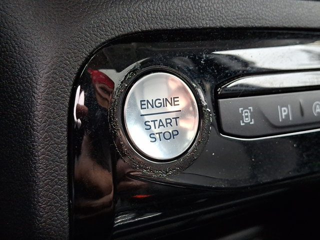 Certified 2023 Ford Escape Platinum AWD/4WD image 25