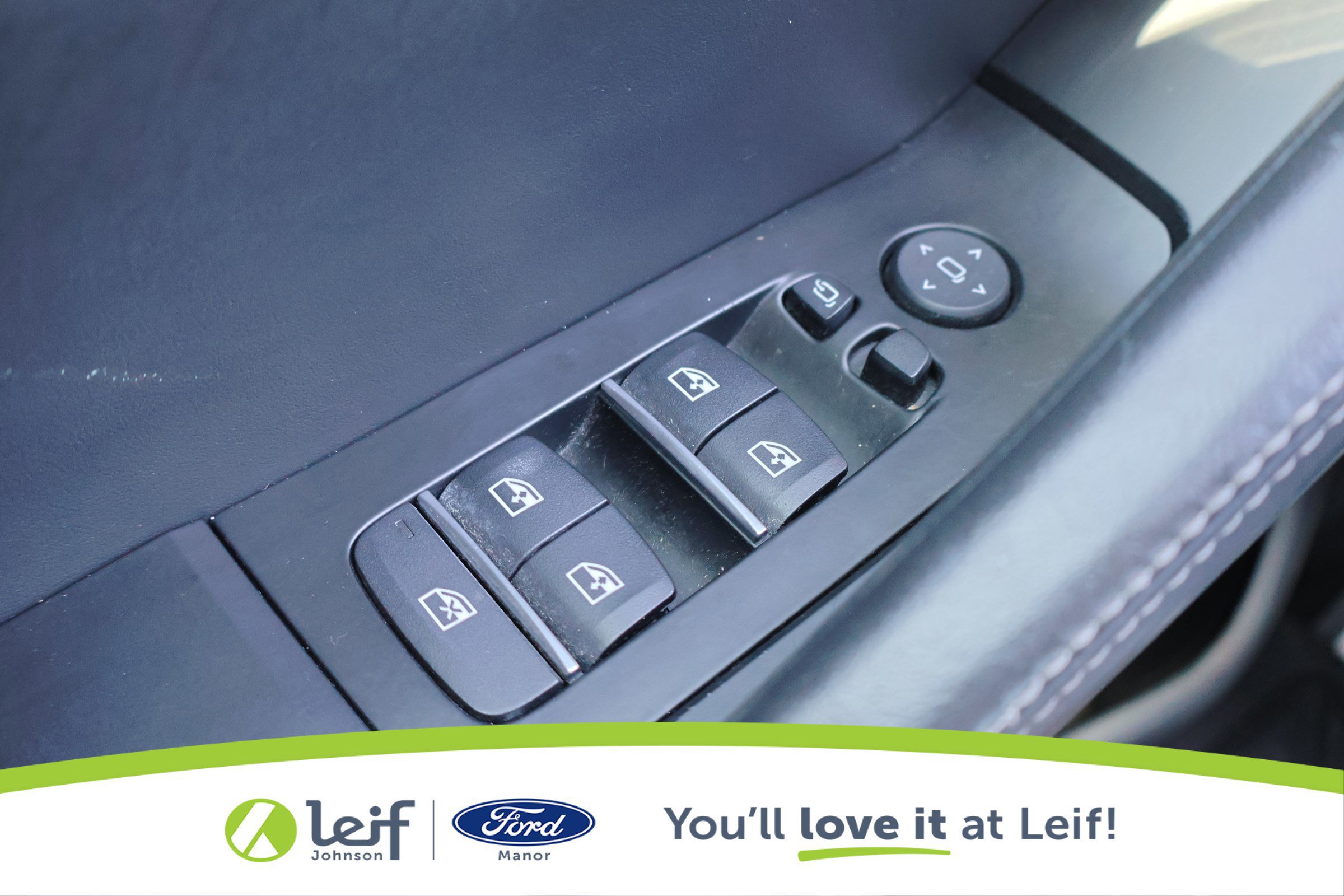 Used 2020 BMW X6 sDrive40i w/ M Sport Package image 14