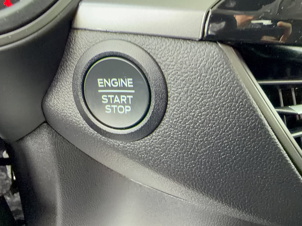 Certified 2025 Ford Escape Active FWD image 24