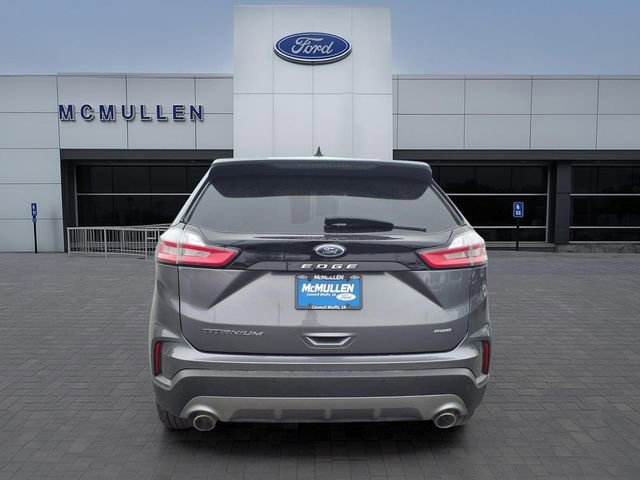 Certified 2024 Ford Edge Titanium image 3