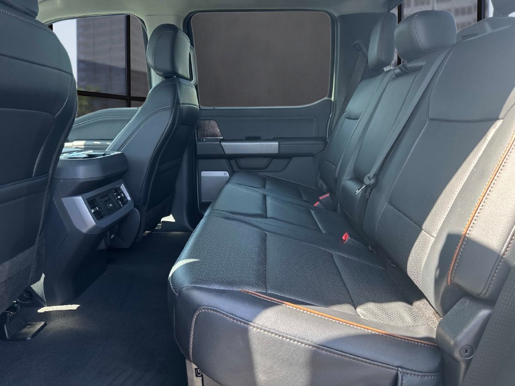 Certified 2025 Ford F250 Lariat w/ Lariat Ultimate Package AWD/4WD image 17