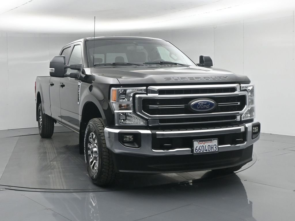 Certified 2022 Ford F250 Lariat w/ Lariat Ultimate Package image 2