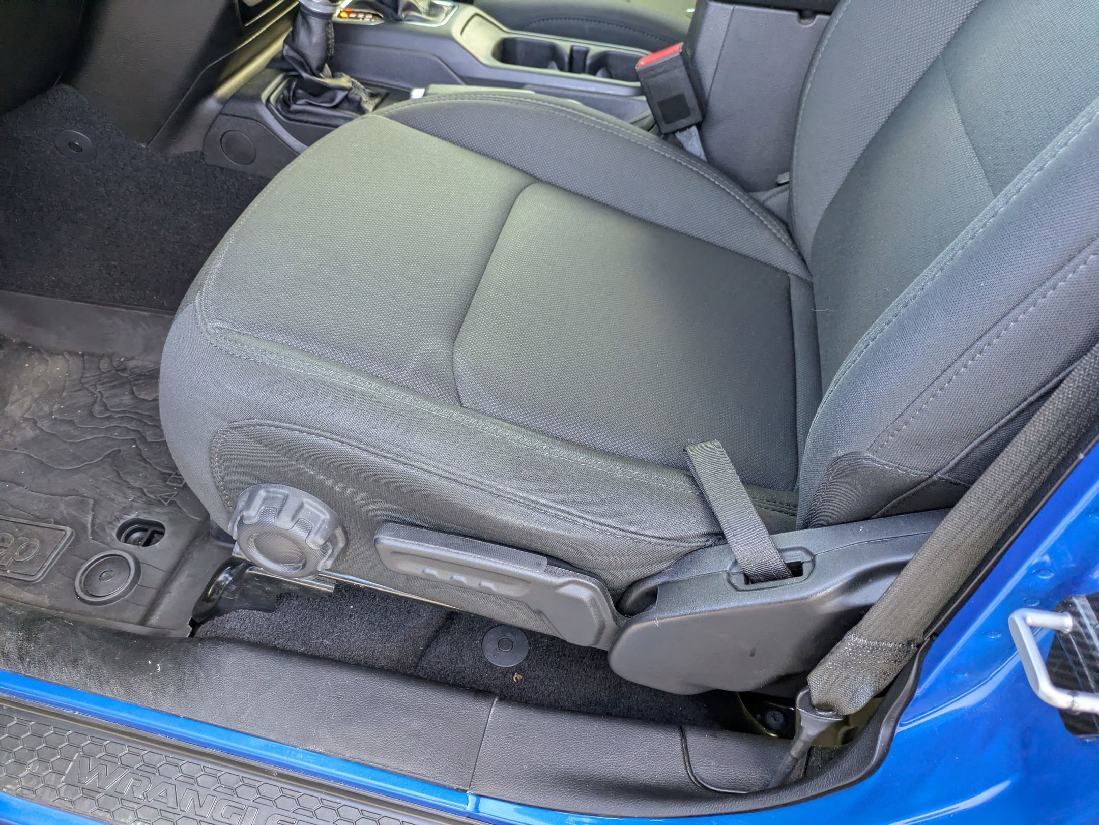 Used 2021 Jeep Wrangler Unlimited Sport w/ LED Headlamp & Fog Lamp Group image 14