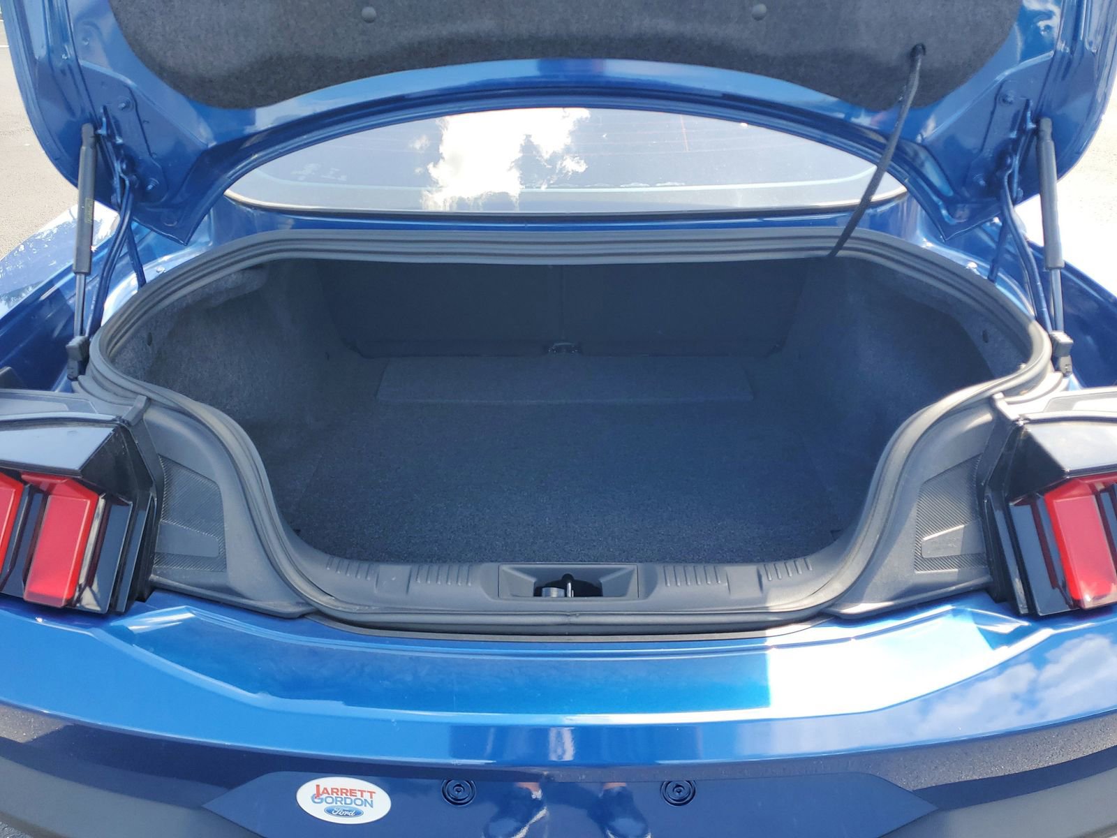 Certified 2024 Ford Mustang Premium RWD image 7