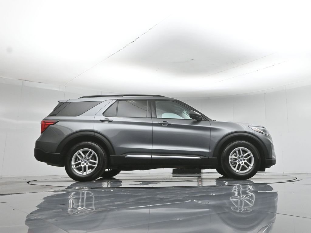 Certified 2025 Ford Explorer Active w/ Active Comfort Package RWD image 51
