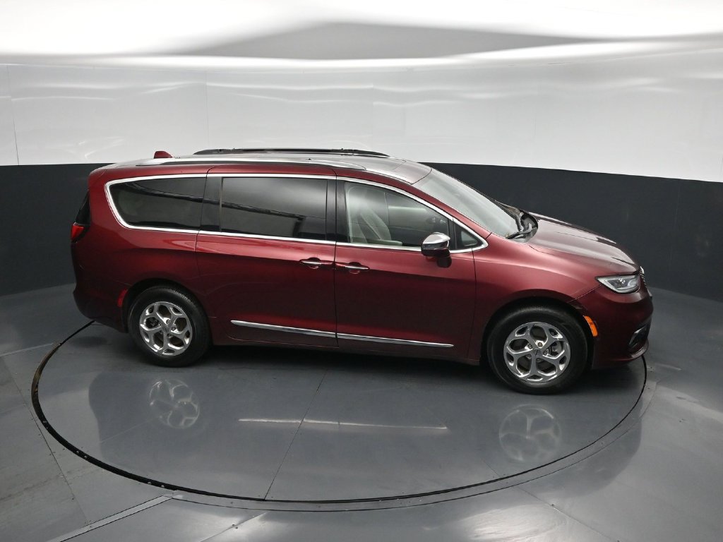 Used 2021 Chrysler Pacifica Limited w/ Premium & Safety Sphere Group AWD/4WD image 53