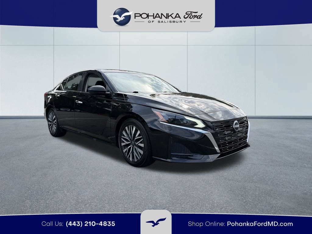 Used 2024 Nissan Altima 2.5 SV FWD image 4