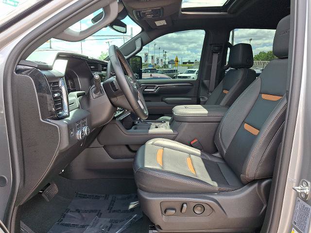 Used 2025 GMC Sierra 2500 AT4 AWD/4WD image 13