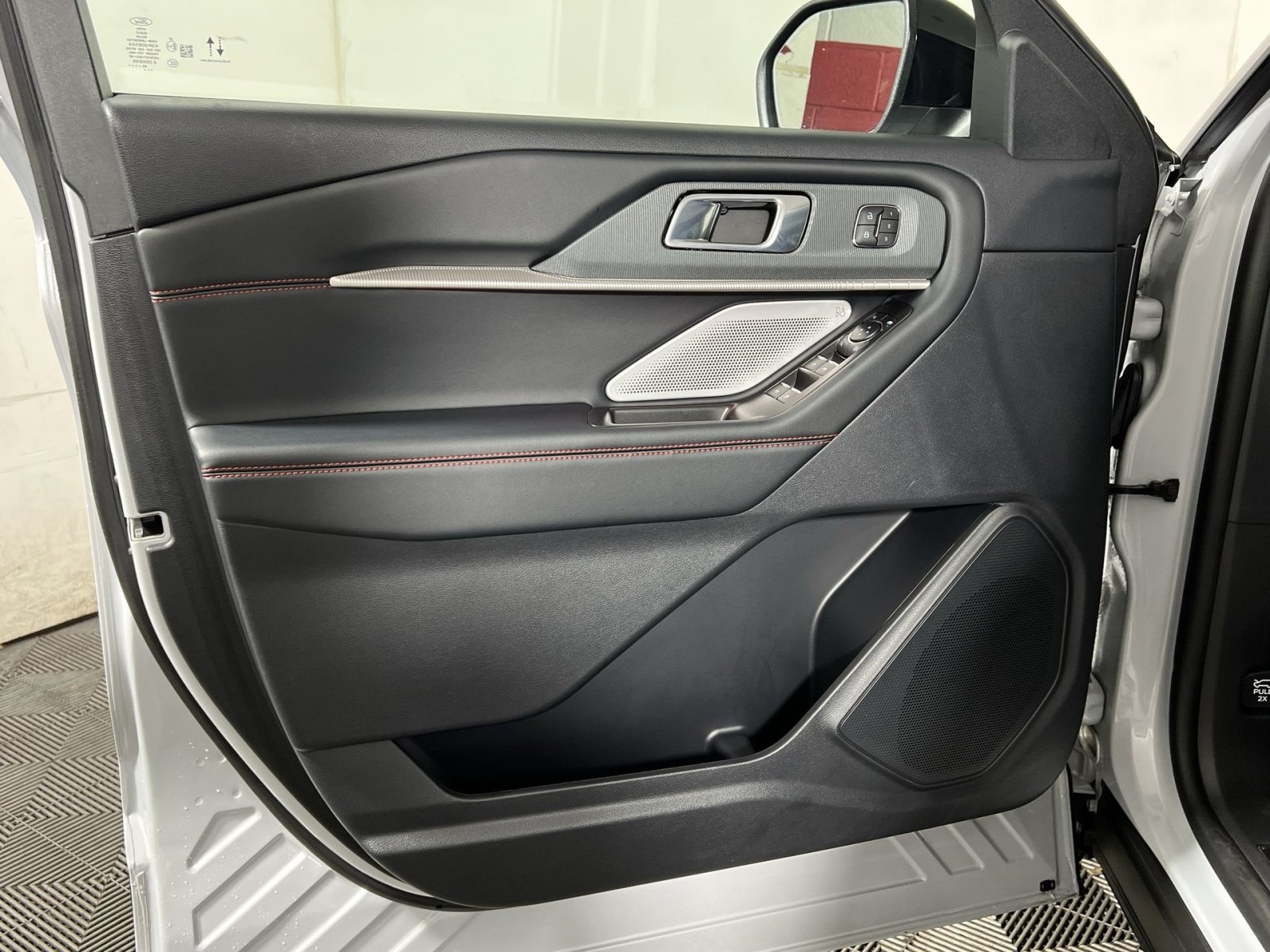 Certified 2026 Ford Explorer ST AWD/4WD image 14