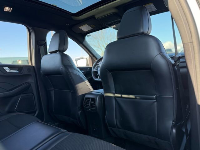 Certified 2023 Ford Escape ST-Line Select w/ Tech Pack #2 image 32
