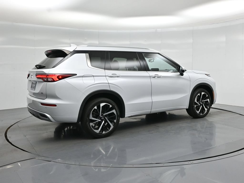 Used 2024 Mitsubishi Outlander SEL FWD image 24