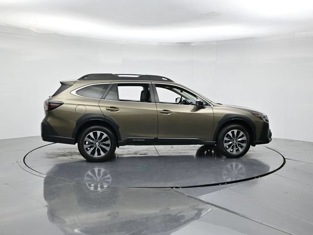 Used 2024 Subaru Outback Limited AWD/4WD image 2