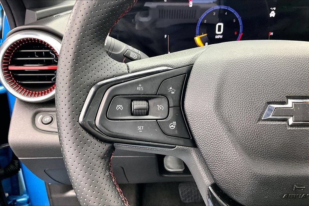Used 2025 Chevrolet Trax RS w/ Driver Confidence Package FWD image 18