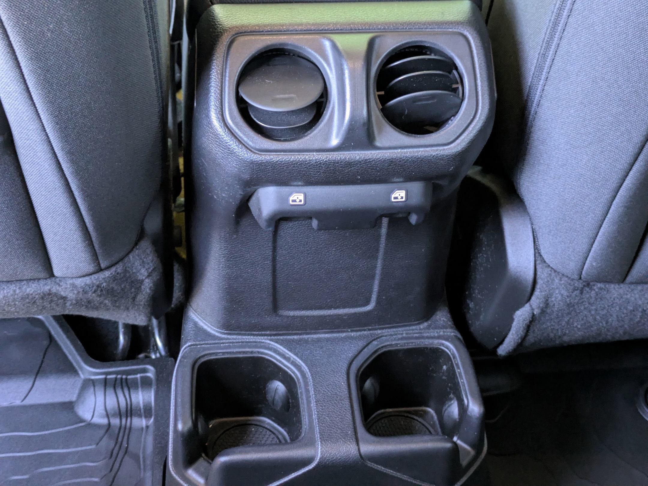Used 2019 Jeep Wrangler Unlimited Sport S AWD/4WD image 25