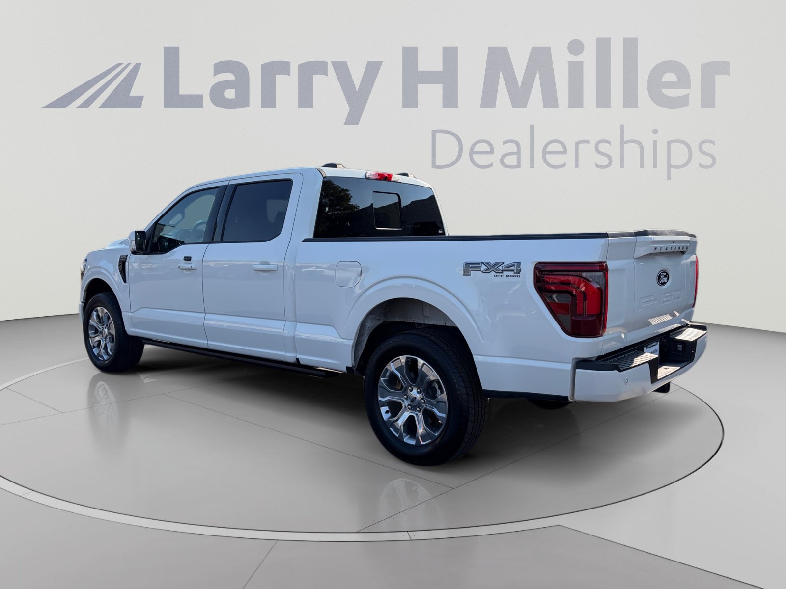 Certified 2025 Ford F150 Platinum w/ FX4 Off-Road Package AWD/4WD image 3