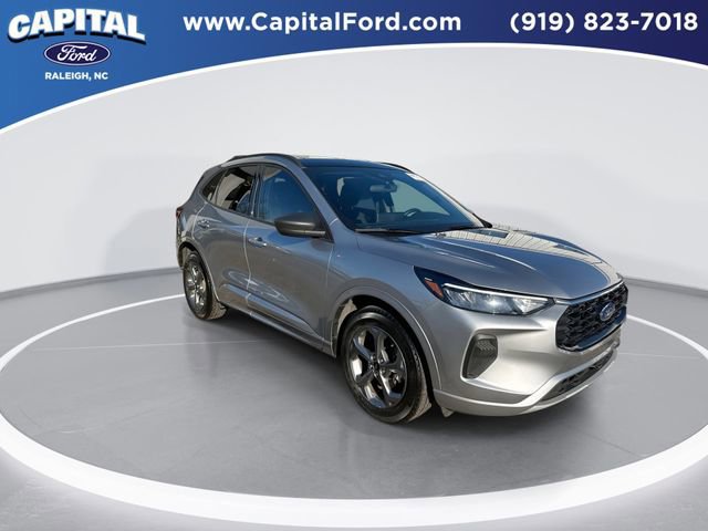 Certified 2023 Ford Escape ST-Line w/ Tech Pack #1 image 8