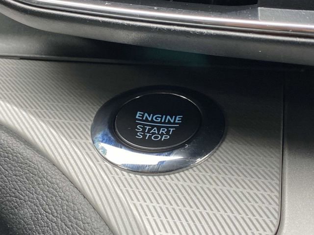 Certified 2022 Ford Explorer XLT w/ Equipment Group 202A image 31