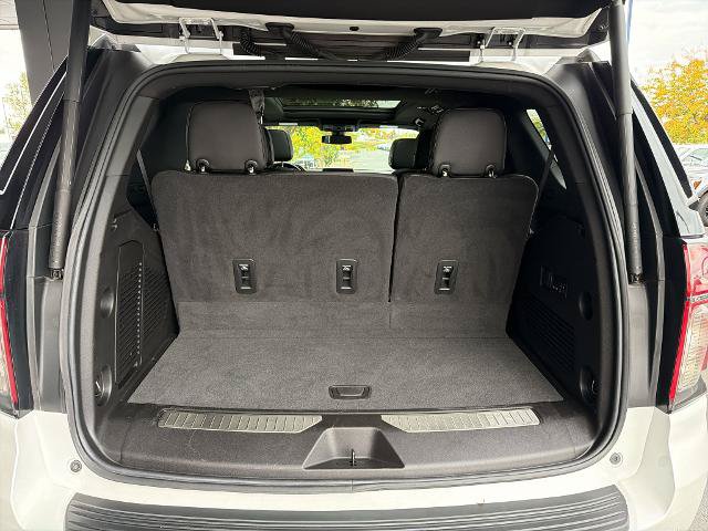 Used 2022 Chevrolet Tahoe RST w/ Sport Performance Package AWD/4WD image 16