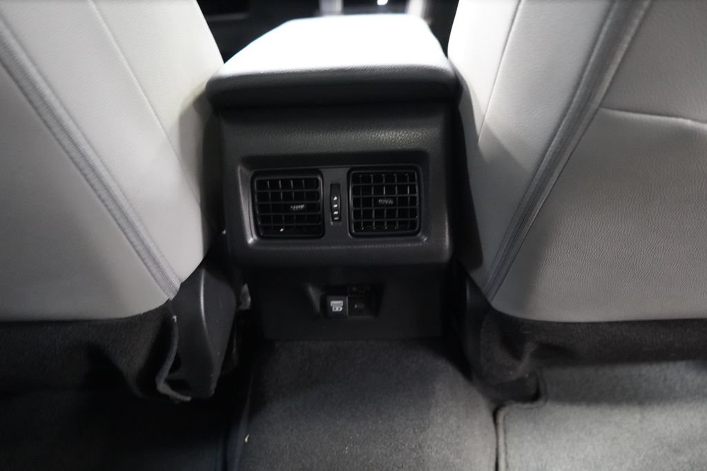Used 2025 Toyota Camry SE w/ Convenience Package FWD image 24