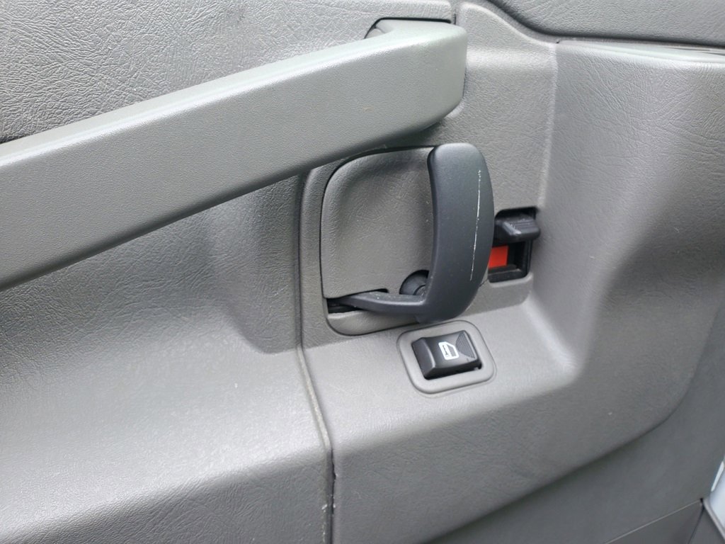 Used 2018 GMC Savana 2500 Work Van w/ Driver Convenience Package image 16