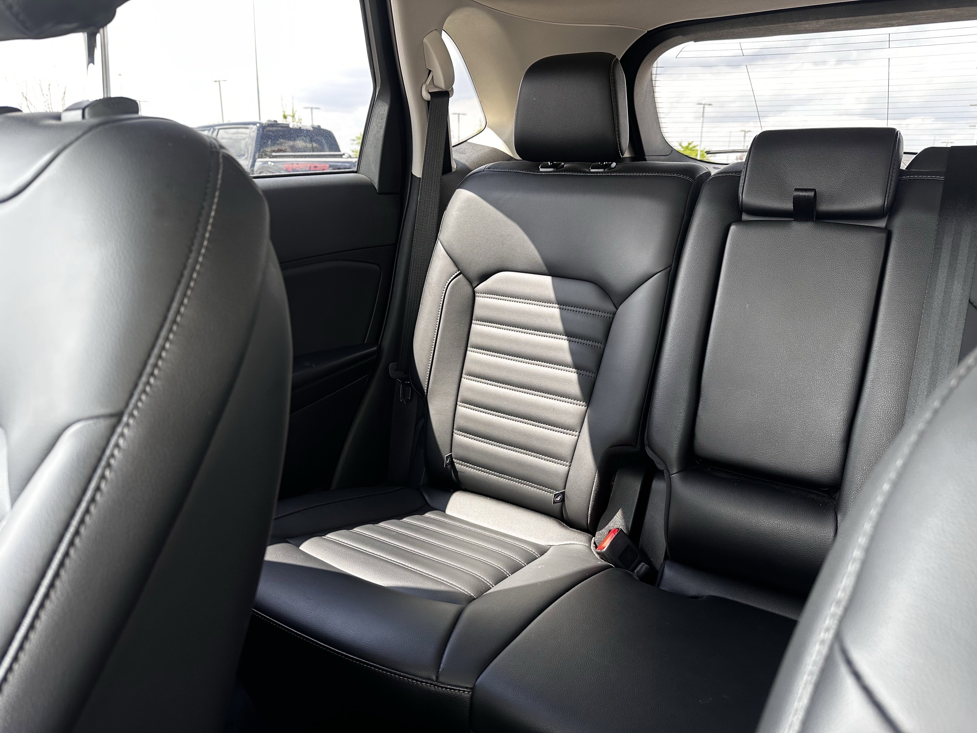 Certified 2024 Ford Edge SEL w/ Convenience Package AWD/4WD image 12
